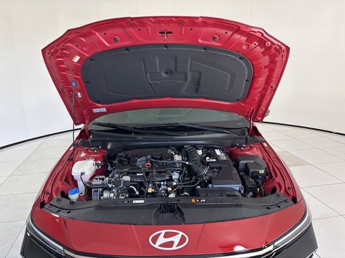 Used 2024 Hyundai Elantra N Line image 11