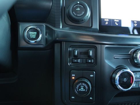 Used 2025 Ford F150 Raptor image 22