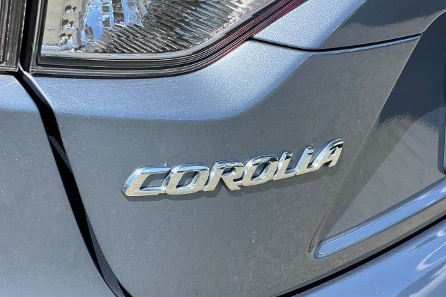 Used 2025 Toyota Corolla LE FWD image 29
