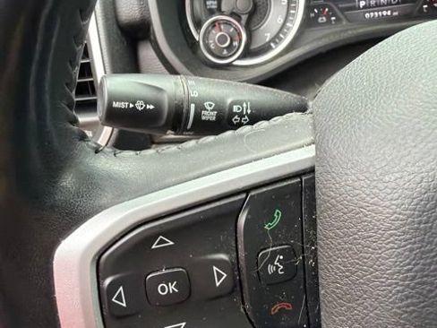 Used 2022 RAM 1500 Big Horn w/ Night Edition AWD/4WD image 13