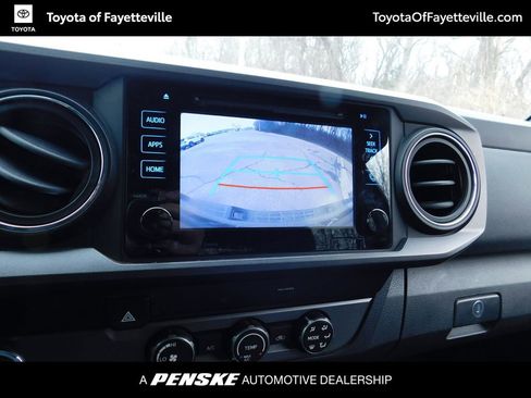 Used 2019 Toyota Tacoma TRD Sport w/ Technology Package image 10