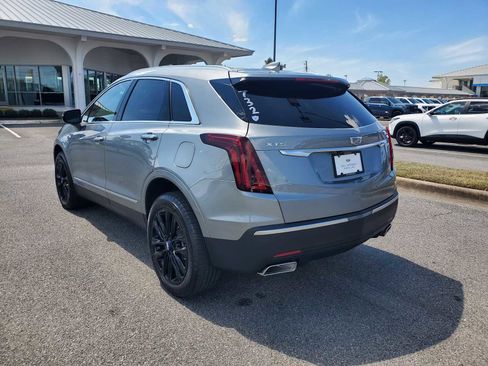 New 2025 Cadillac XT5 Luxury w/ LPO, Blue Accent Package image 3