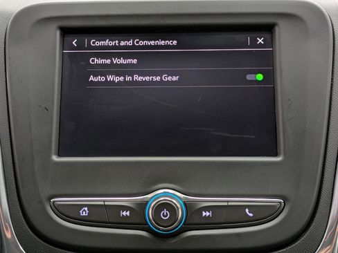 Used 2023 Chevrolet Equinox LT w/ Driver Convenience Package image 24