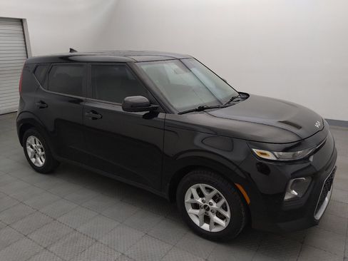 Used 2022 Kia Soul LX w/ Technology Package FWD image 11