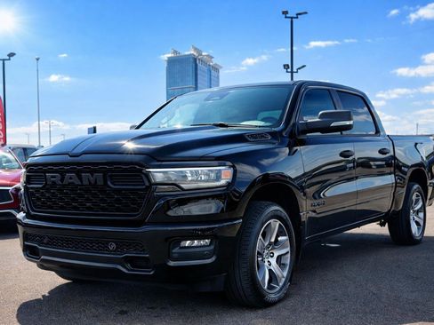 New 2026 RAM 1500 Express AWD/4WD image 13