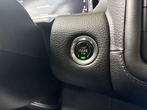 Certified 2022 GMC Yukon XL Denali image 17