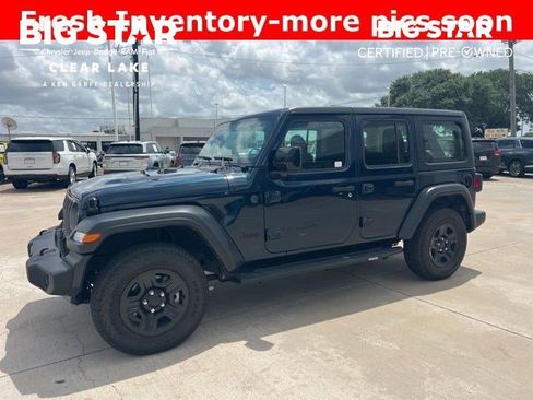 Used 2025 Jeep Wrangler Sport image 1