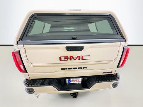 Used 2023 GMC Sierra 1500 AT4 AWD/4WD image 6