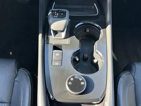 Certified 2022 Nissan Rogue Platinum w/ Head-Up Display Package image 33