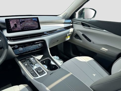 Certified 2026 INFINITI QX60 Luxe w/ Cargo Package FWD image 26