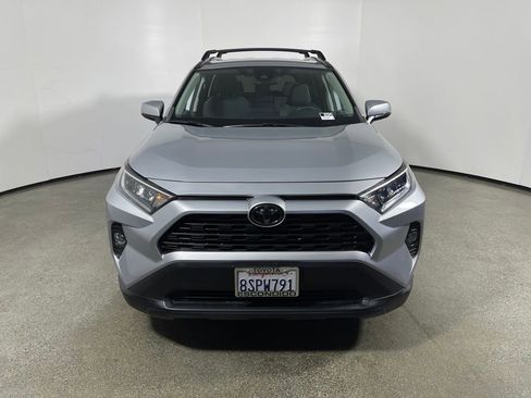 Used 2020 Toyota RAV4 XLE image 8