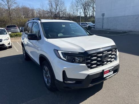 Used 2023 Honda Passport TrailSport image 11