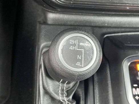 Used 2022 Jeep Wrangler Unlimited Sahara w/ Cold Weather Group AWD/4WD image 14