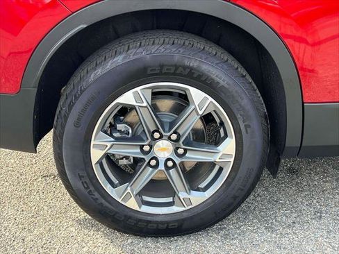 Used 2025 Chevrolet Blazer LT w/ Driver Confidence Package image 9