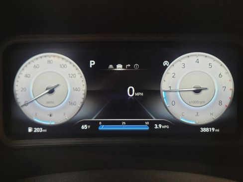 Used 2023 Hyundai Kona Limited w/ Cargo Package FWD image 23