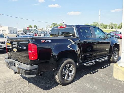 Used 2017 Chevrolet Colorado Z71 AWD/4WD image 3