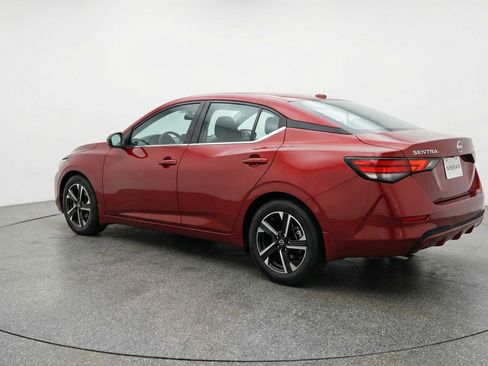 Used 2025 Nissan Sentra SV FWD image 6