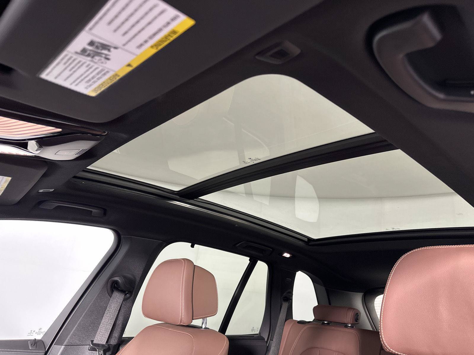 Used 2020 BMW X5 xDrive40i w/ Premium Package AWD/4WD image 19
