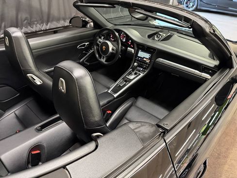 Used 2015 Porsche 911 Carrera S image 24