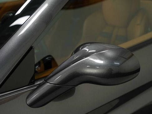 Used 2014 Ferrari California RWD image 16