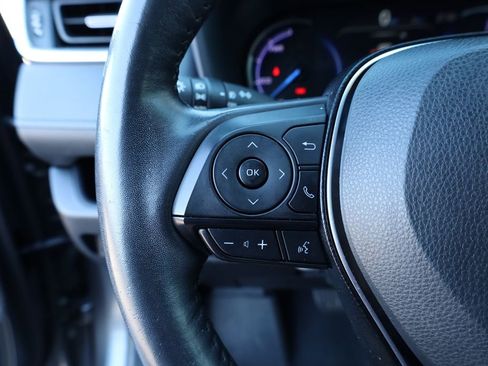 Used 2020 Toyota RAV4 XSE image 28