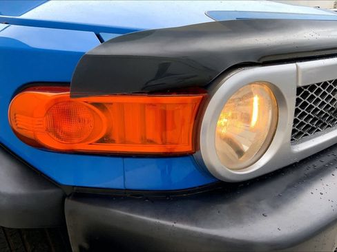 Used 2007 Toyota FJ Cruiser 2WD image 28