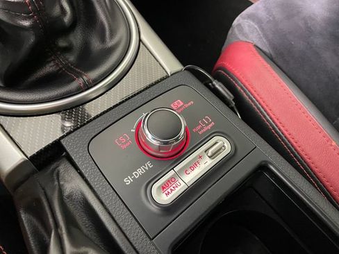 Used 2017 Subaru WRX STI AWD/4WD image 10