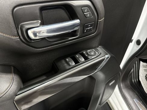 Used 2022 GMC Sierra 2500 AT4 w/ AT4 Preferred Package AWD/4WD image 24