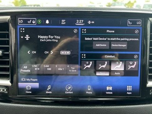 Used 2021 Chrysler Pacifica Touring-L FWD image 20