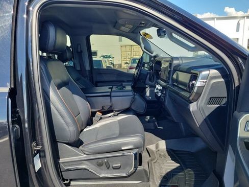 Used 2024 Ford F250 Lariat w/ Sport Appearance Package AWD/4WD image 8