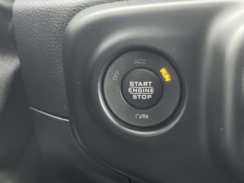 Used 2021 Jeep Wrangler Unlimited Sport image 31