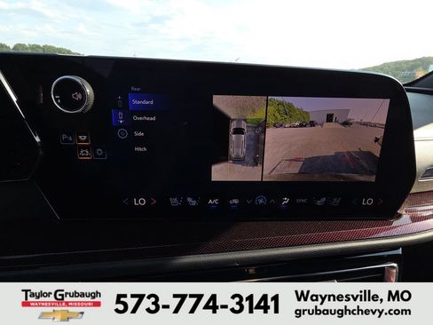 Used 2024 Chevrolet Traverse RS AWD/4WD image 11