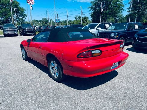 Used 2002 Chevrolet Camaro Z28 RWD image 3