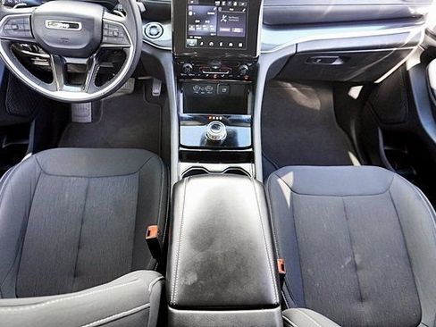 Used 2023 Jeep Grand Cherokee L Laredo RWD image 21