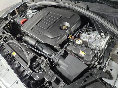 Used 2023 Jaguar F-PACE S image 20