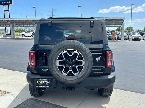 Used 2022 Ford Bronco Outer Banks AWD/4WD image 5