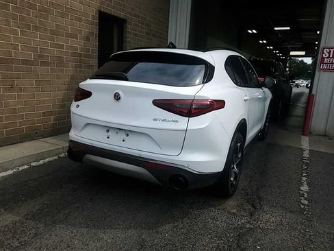 Used 2023 Alfa Romeo Stelvio Ti AWD/4WD image 16