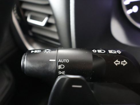 Used 2023 Nissan Rogue SV image 36