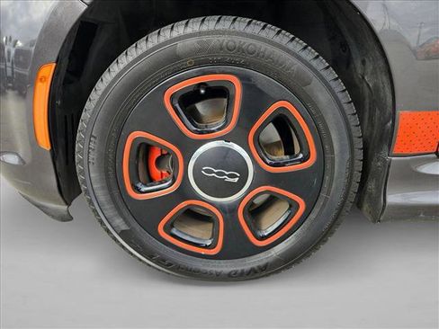 Used 2014 FIAT 500 e w/ Esport Package image 22