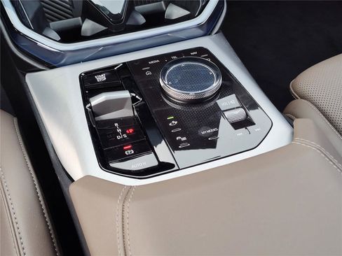 Certified 2025 BMW X3 xDrive30i image 20