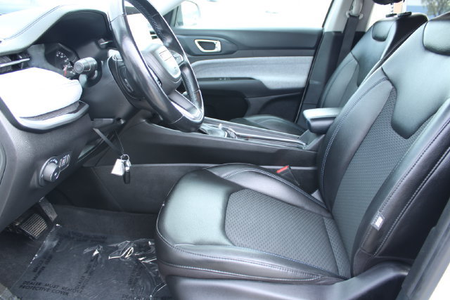 Used 2022 Jeep Compass Latitude w/ Convenience Group AWD/4WD image 32