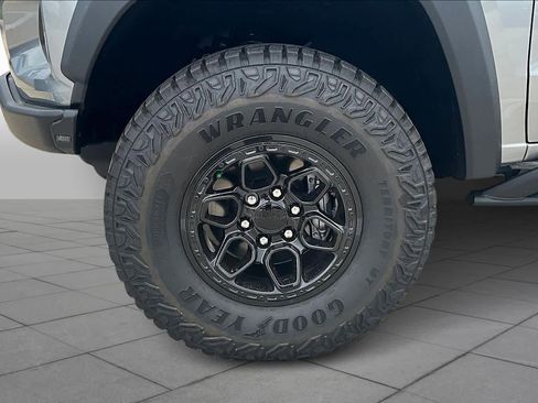 New 2026 Chevrolet Colorado ZR2 w/ ZR2 Bison Edition image 11