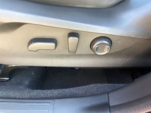 Used 2020 Subaru Forester Touring w/ Popular Package #2 image 8