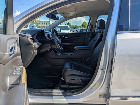 Certified 2019 GMC Acadia Denali AWD/4WD image 13