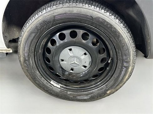 Used 2020 Mercedes-Benz Metris image 26