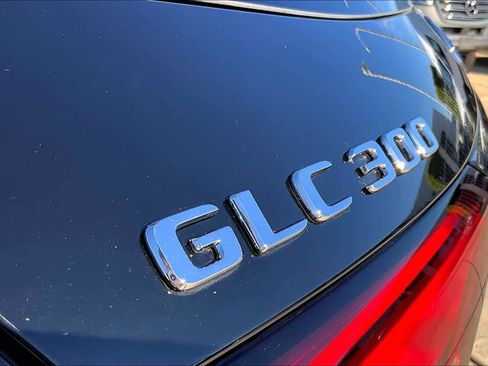Used 2025 Mercedes-Benz GLC 300 GLC 300 image 10