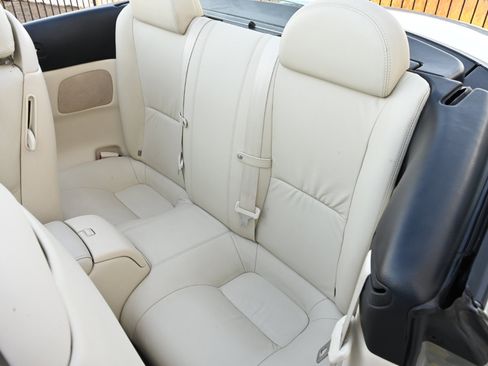 Used 2004 Lexus SC 430 Convertible image 19