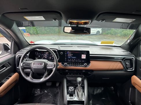 Used 2024 GMC Canyon AT4 w/ Canyon Safety Plus Package image 33