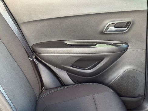 Used 2015 Chevrolet Trax LT w/ LPO, Protection Package image 11