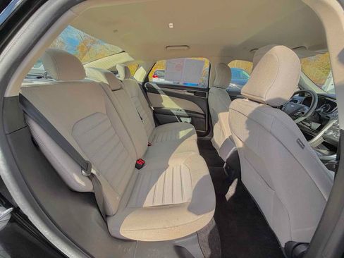 Used 2018 Ford Fusion S image 17